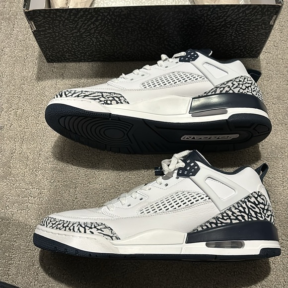 Jordan Spizike low - Picture 5 of 11